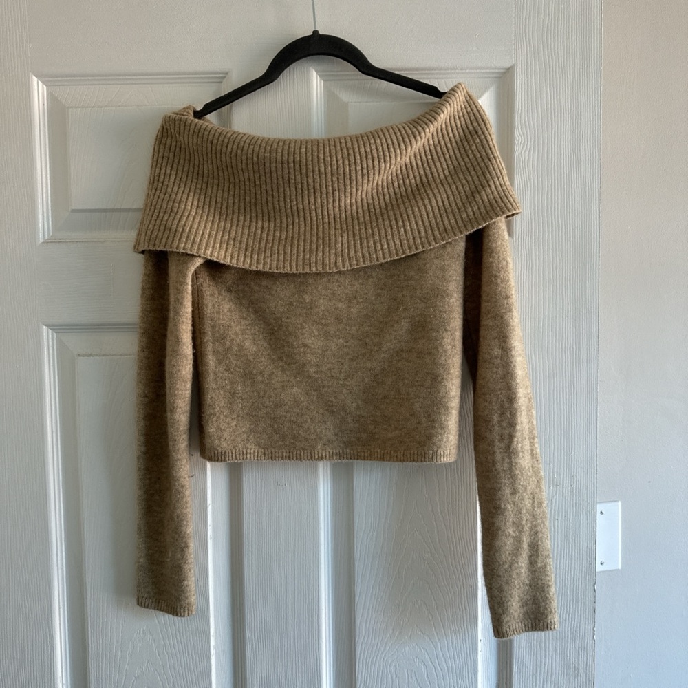 BABATON bustle cashmere heather oat beige off shoulder sweater. Size xs.